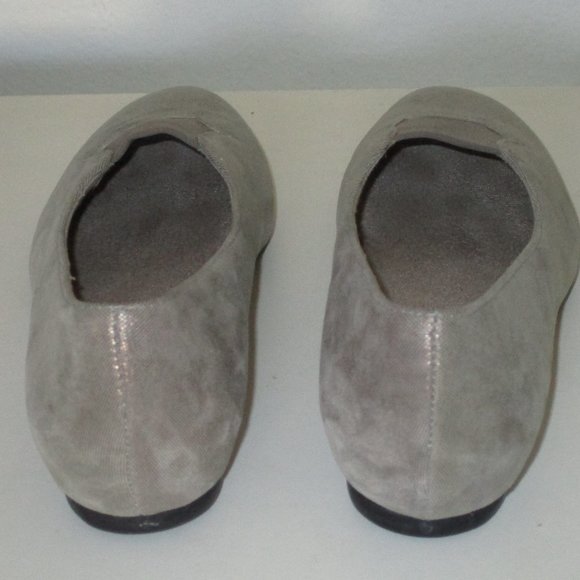 Munro American Womens Taupe Shimmer Ballet Flat - Size 6W - Picture 8 of 9